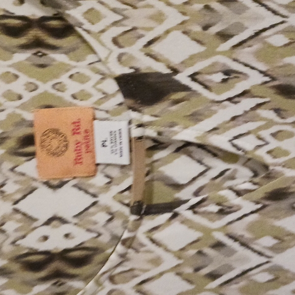 Ruby Rd. Top - Picture 2 of 4